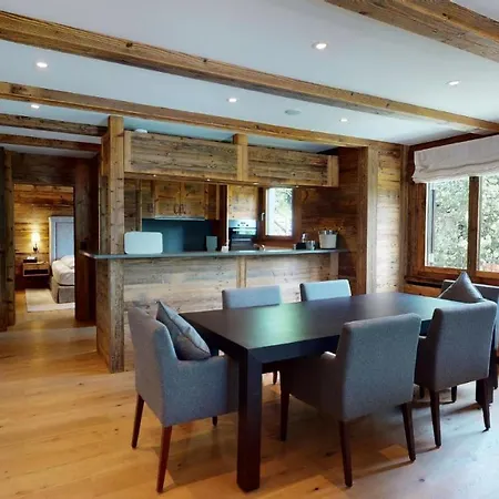 Giant 7 Apartment